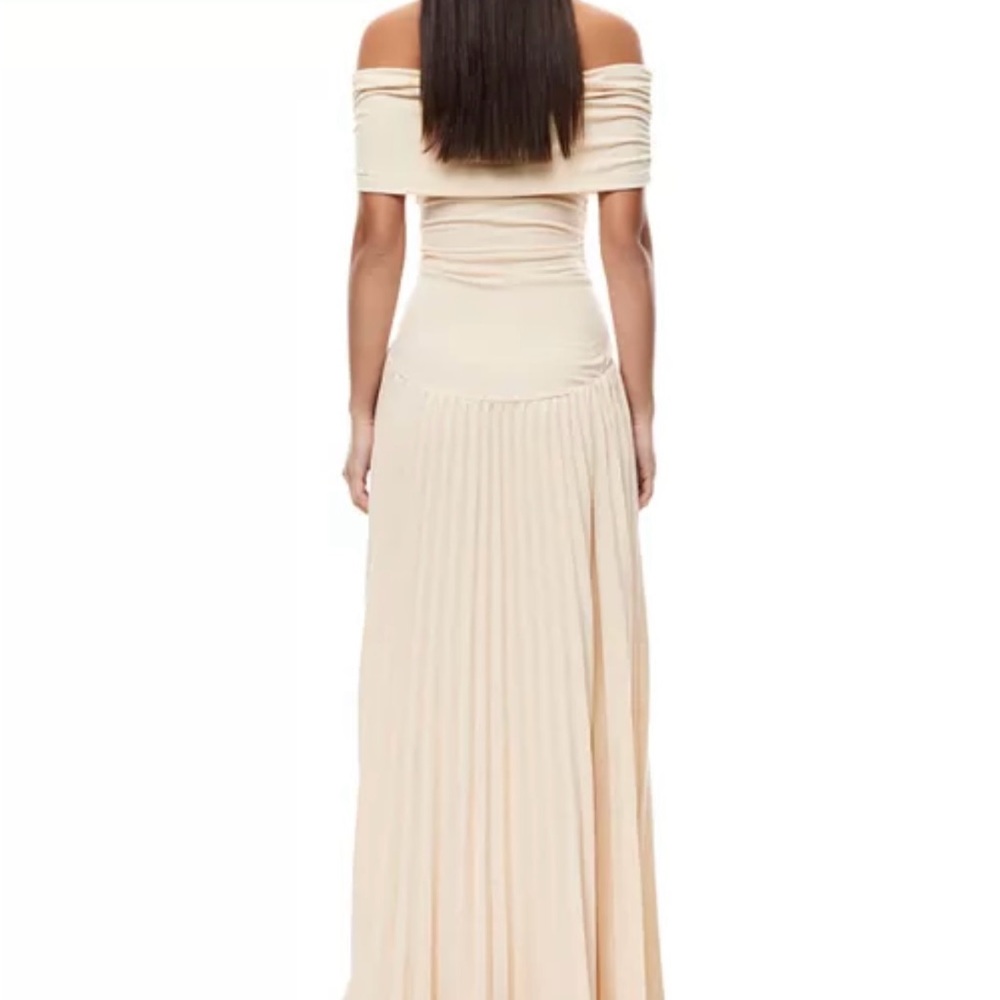 Chic Strapless Cream Maxi Dress